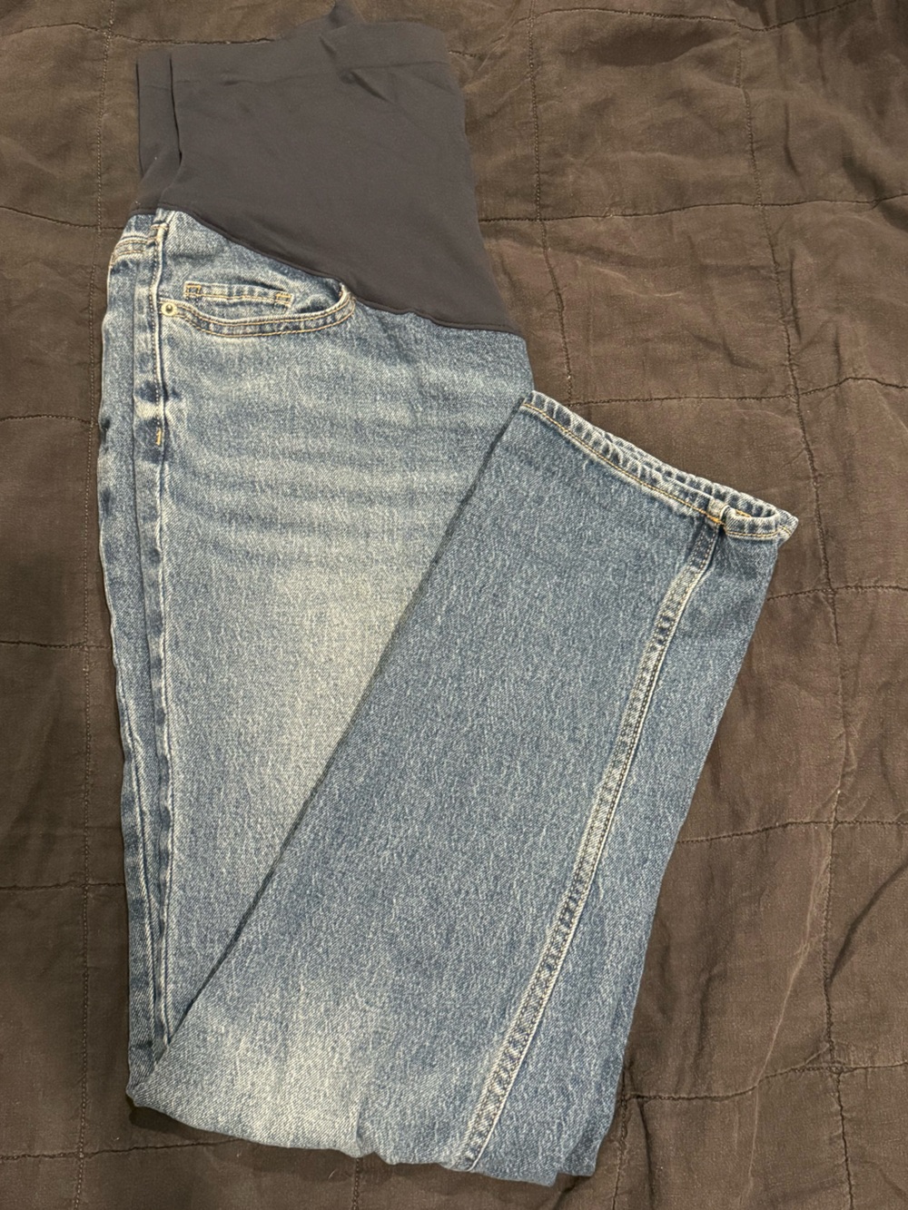 Old Navy Maternity Boyfriend Full Panel Maternity Jeans